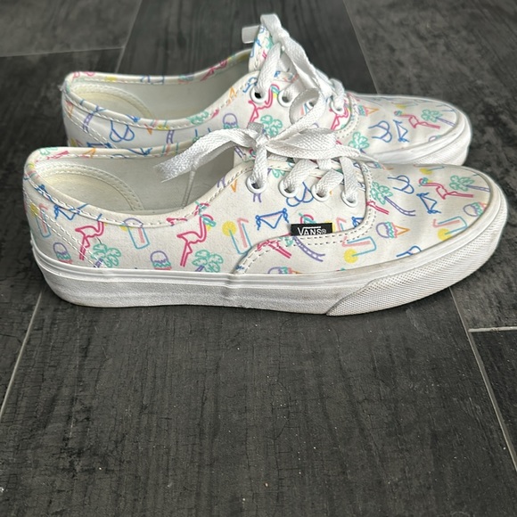 Vans Authentic Shoe - Picture 2 of 7